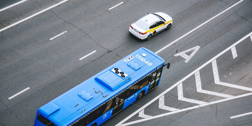 Проходящий на Менжинского автобус №238 изменил схему движения