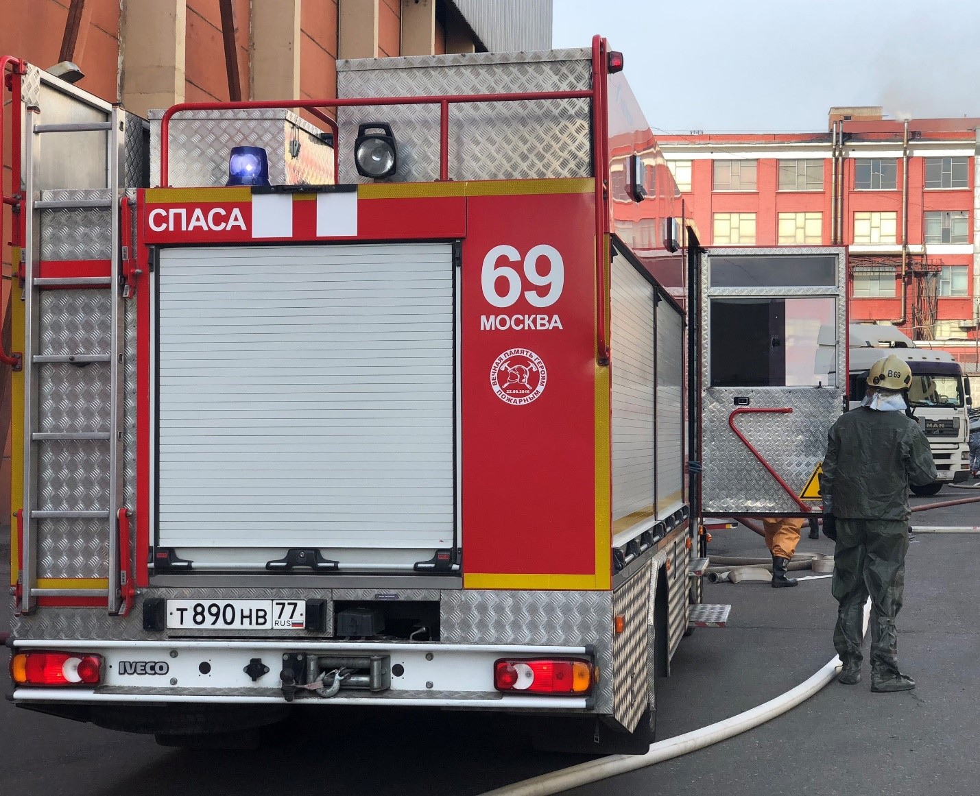 В квартире дома на Верхоянской ликвидировали пожар до прибытия спасателей